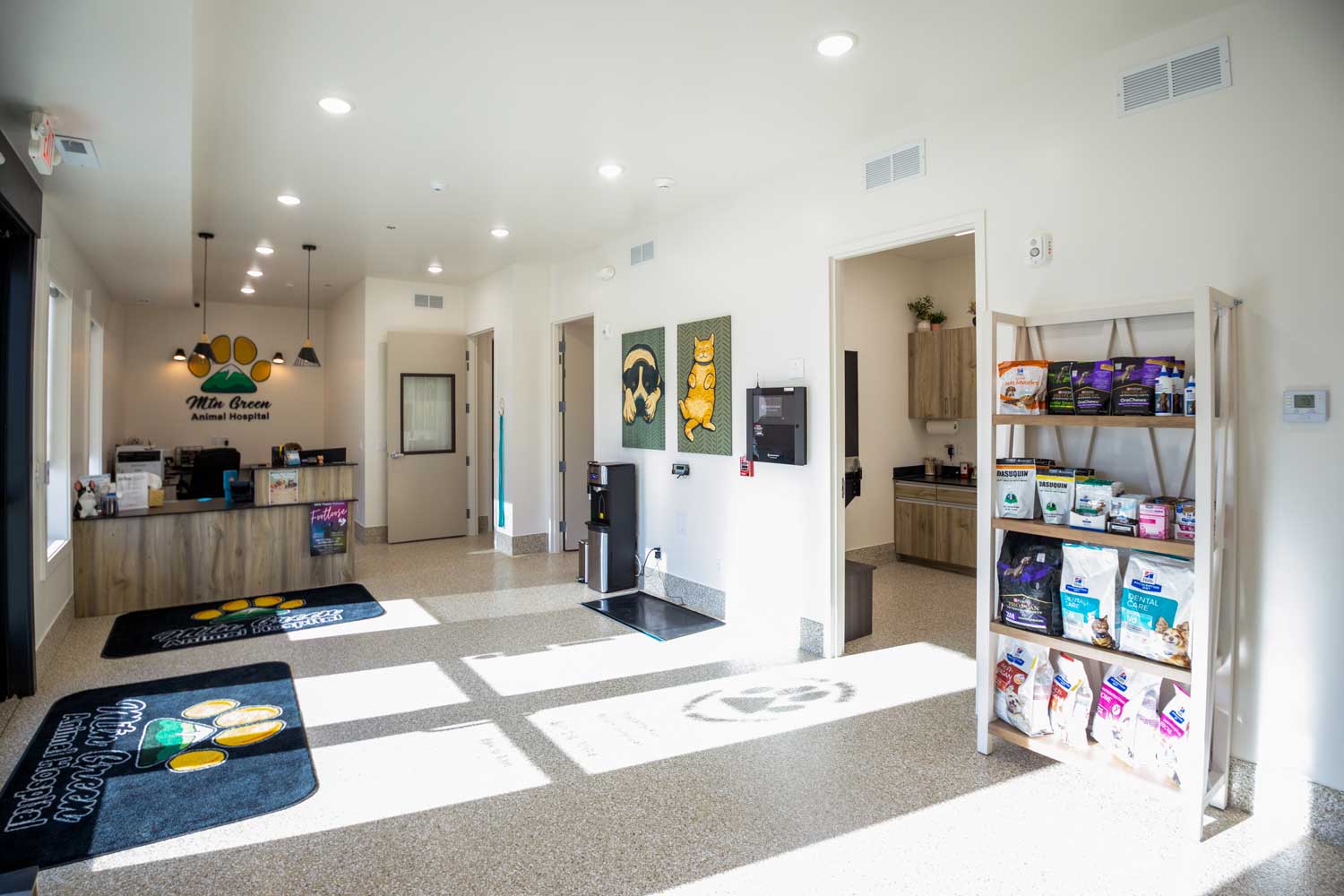 Lobby and reception area inside Mtn. Green Animal Hospital